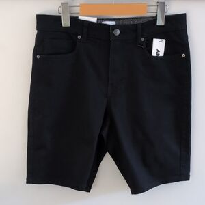DKNY | Men's Black 5-Pocket Soft/Stretchy Knee Length Slim Fitted Shorts